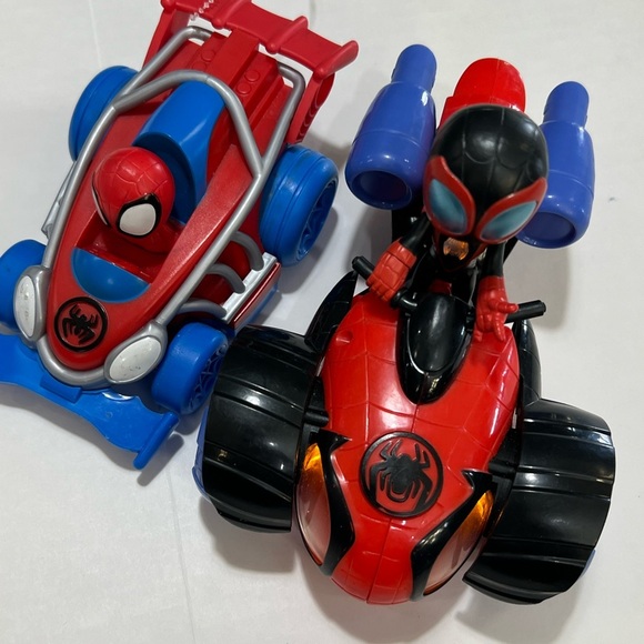 Spiderman Red and Blue Action Vehicle Set - Picture 1 of 15